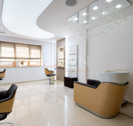 Spatiu comercial cu loc parcare exterior inclus Bucuresti/Lacul Tei