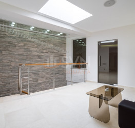 Spatiu comercial cu loc parcare exterior inclus Bucuresti/Lacul Tei