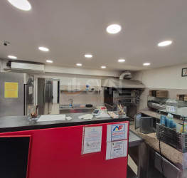 Spatiu comercial cu loc parcare exterior inclus Bucuresti/Uverturii