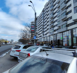 Spatiu comercial cu loc parcare exterior inclus Bucuresti/Mihai Bravu