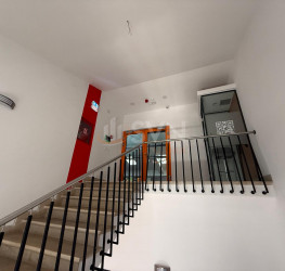 Spatiu comercial cu loc parcare exterior inclus Bucuresti/P-ta Universitatii