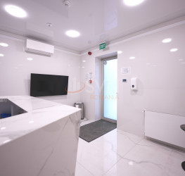 Spatiu comercial cu loc parcare exterior inclus Bucuresti/Domenii