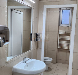Spatiu comercial cu loc parcare exterior inclus Bucuresti/Jiului