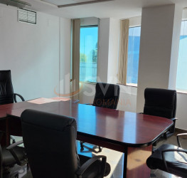 Spatiu comercial cu loc parcare exterior inclus Bucuresti/Jiului