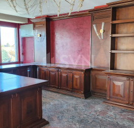 Spatiu comercial cu loc parcare exterior inclus Bucuresti/Jiului