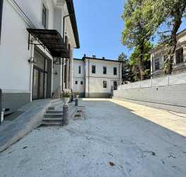 Spatiu comercial cu loc parcare exterior inclus Bucuresti/Cismigiu