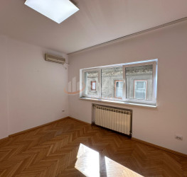 Spatiu comercial cu loc parcare exterior inclus Bucuresti/Dorobanti