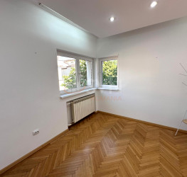 Spatiu comercial cu loc parcare exterior inclus Bucuresti/Dorobanti