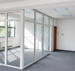 Spatiu comercial cu loc parcare exterior inclus Bucuresti/P-ta Presei Libere