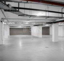 Spatiu comercial cu loc parcare exterior inclus Bucuresti/P-ta Presei Libere