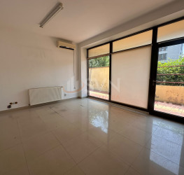 Spatiu comercial cu loc parcare exterior inclus Bucuresti/Aviatiei