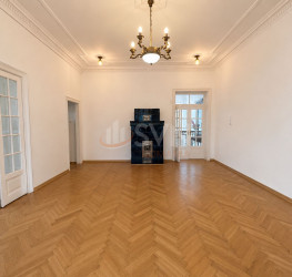 Spatiu comercial cu loc parcare exterior inclus Bucuresti/Capitale