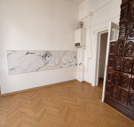 Spatiu comercial cu loc parcare exterior inclus Bucuresti/Capitale