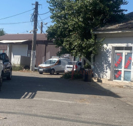 Spatiu comercial cu loc parcare exterior inclus Prahova/Malu Rosu