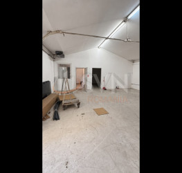 Spatiu comercial cu loc parcare exterior inclus Prahova/Malu Rosu