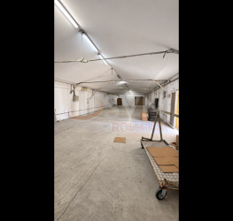 Spatiu comercial cu loc parcare exterior inclus Prahova/Malu Rosu