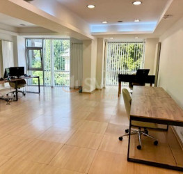 Spatiu comercial cu loc parcare subteran inclus Bucuresti/Dorobanti