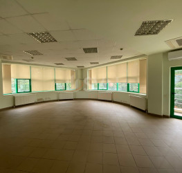 Spatiu comercial cu loc parcare subteran inclus Bucuresti/Piata Muncii