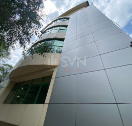 Spatiu comercial cu loc parcare subteran inclus Bucuresti/Piata Muncii