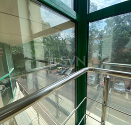 Spatiu comercial cu loc parcare subteran inclus Bucuresti/Piata Muncii