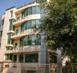 Spatiu comercial cu loc parcare subteran inclus Bucuresti/Piata Muncii