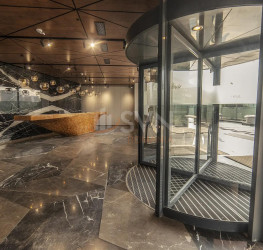 Spatiu comercial cu loc parcare subteran inclus Bucuresti/Pipera