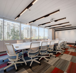 Spatiu comercial cu loc parcare subteran inclus Bucuresti/Pipera