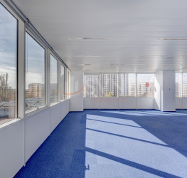 Spatiu comercial cu loc parcare subteran inclus Bucuresti/Pipera