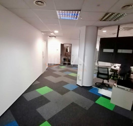 Spatiu comercial cu loc parcare subteran inclus Bucuresti/Universitate