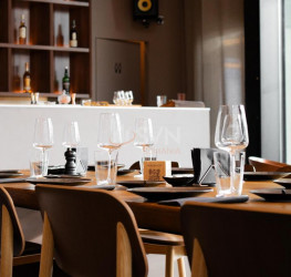 Spatiu comercial cu loc parcare subteran inclus Bucuresti/Barbu Vacarescu