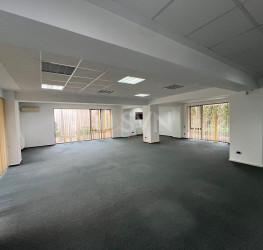 Spatiu comercial cu loc parcare subteran inclus Bucuresti/Gara De Nord