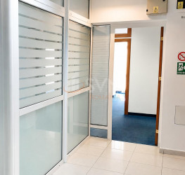 Spatiu comercial cu loc parcare subteran inclus Bucuresti/Domenii