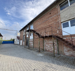 Spatiu comercial cu loc parcare subteran inclus Valcea/Cazanesti