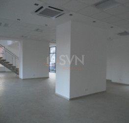 Spatiu comercial with outdoor parking included Bucuresti/Titulescu