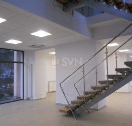Spatiu comercial with outdoor parking included Bucuresti/Titulescu