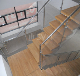 Spatiu comercial with outdoor parking included Bucuresti/Titulescu