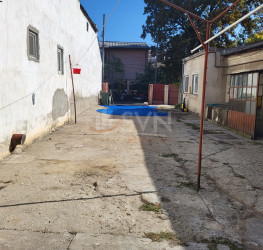 Spatiu comercial with outdoor parking included Bucuresti/Crangasi