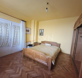 Spatiu comercial with outdoor parking included Bucuresti/Crangasi