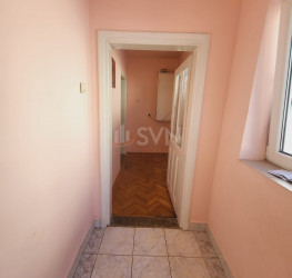 Spatiu comercial with outdoor parking included Bucuresti/Crangasi