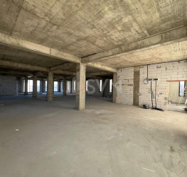 Spatiu comercial with outdoor parking included Ilfov/Tunari