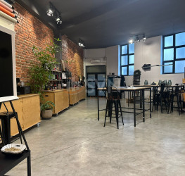 Spatiu comercial with outdoor parking included Bucuresti/Piata Universitatii
