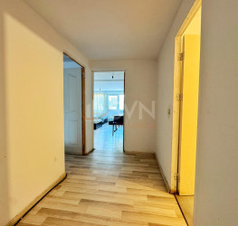 Spatiu comercial with outdoor parking included Bucuresti/Colentina