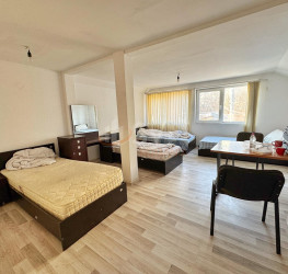 Spatiu comercial with outdoor parking included Bucuresti/Colentina
