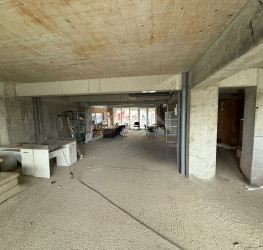 Spatiu comercial with outdoor parking included Bucuresti/Drumul Taberei