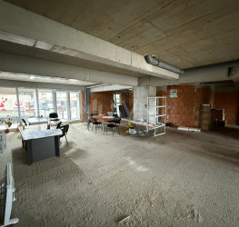 Spatiu comercial with outdoor parking included Bucuresti/Drumul Taberei