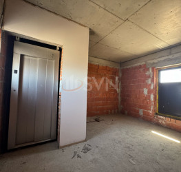 Spatiu comercial with outdoor parking included Bucuresti/Industriilor