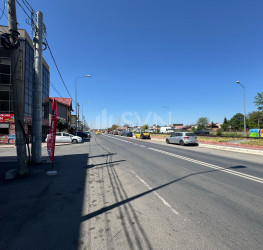 Spatiu comercial with outdoor parking included Bucuresti/Industriilor