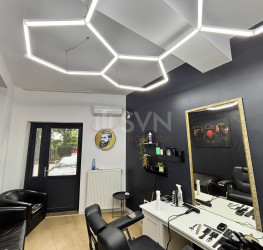 Spatiu comercial with outdoor parking included Bucuresti/Pipera