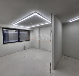 Spatiu comercial with outdoor parking included Bucuresti/Calea Victoriei