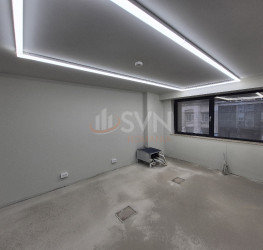 Spatiu comercial with outdoor parking included Bucuresti/Calea Victoriei